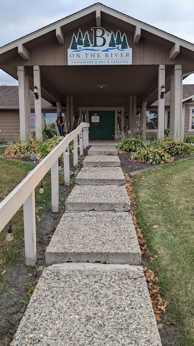 B's On The River Photos 2